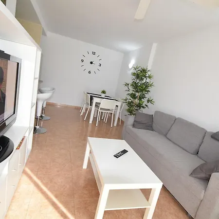 Los Juncos Apartment La Pineda