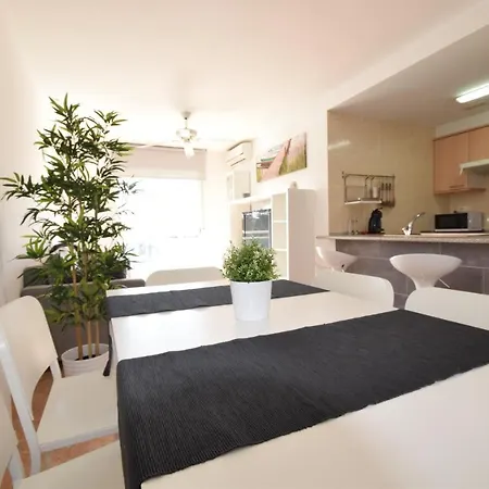 Los Juncos Apartment *